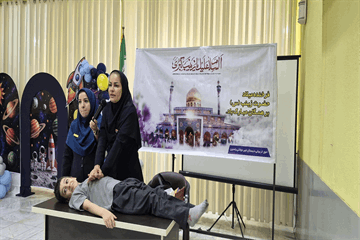 برگزاری کارگاه آموزشی مهارت‌های احیای پایه (CPR) برای دانش‌آموزان شهرک بعثت به مناسبت روز پرستار